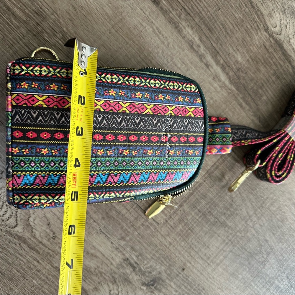 Multicolor Patterned Crossbody Bag - Picture 3 of 8